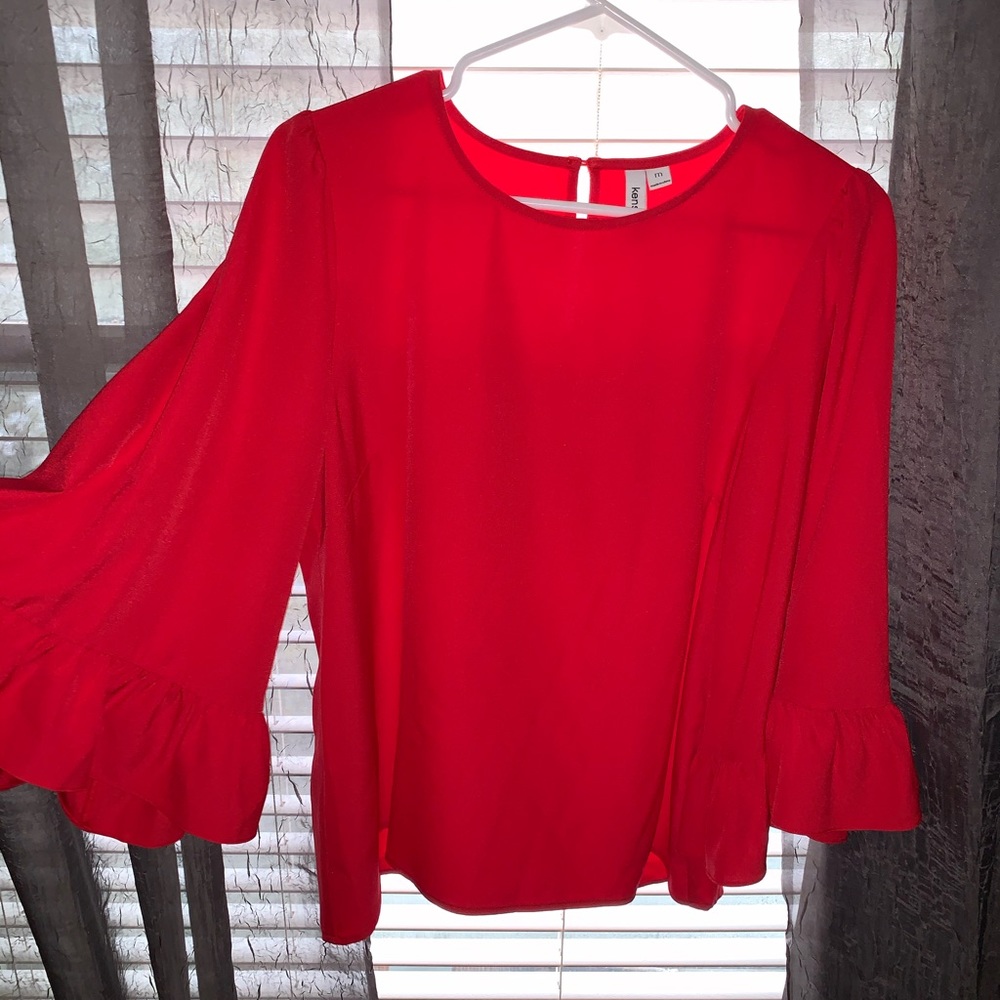 RED/PINK FLOWY BLOUSE